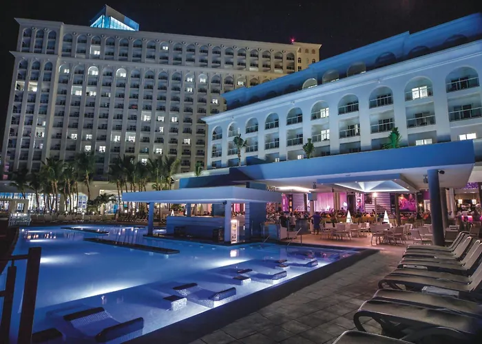 Riu Cancun (Adults Only)